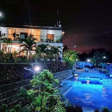 Hotel Casa De Robles Tanay Rizal Exteriér fotografie